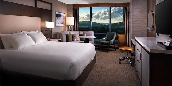 Deluxe Room King Bed